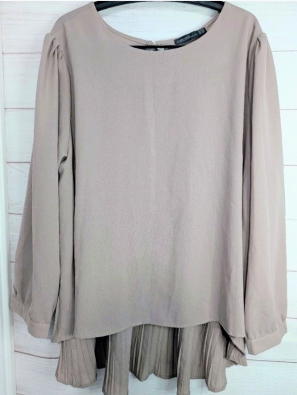 Nwot Zanzea Pleated Long-Sleeve Blouse In Taupe Size 24w